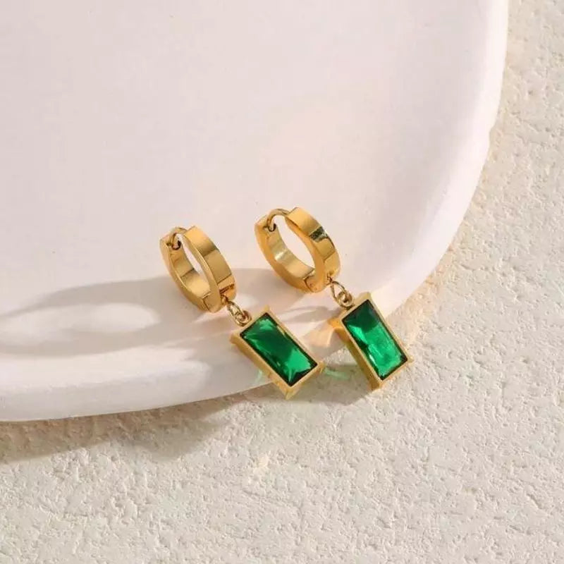 pendientes con esmeralda rectangular en oro 18k