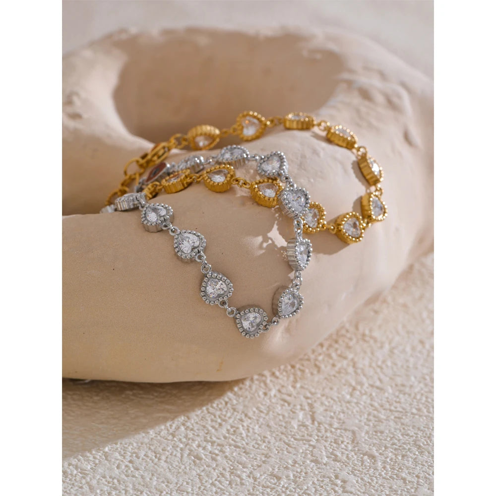 Pulsera corazones con cristales en oro 18k