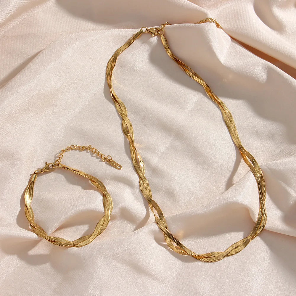 Conjunto Choker y Pulsera de Cadena Trenzada