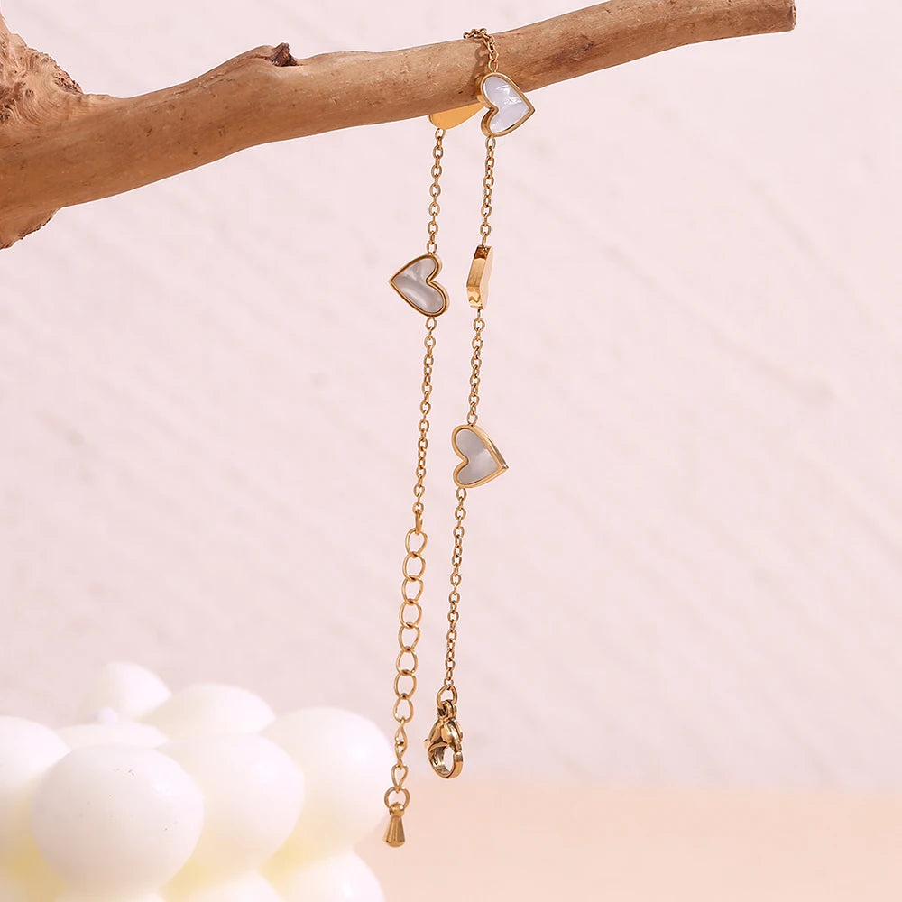 Pulsera cinco corazones