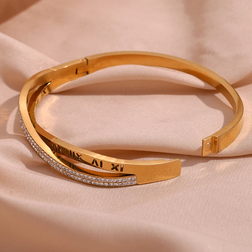 Brazalete romano cruzado en oro 18k