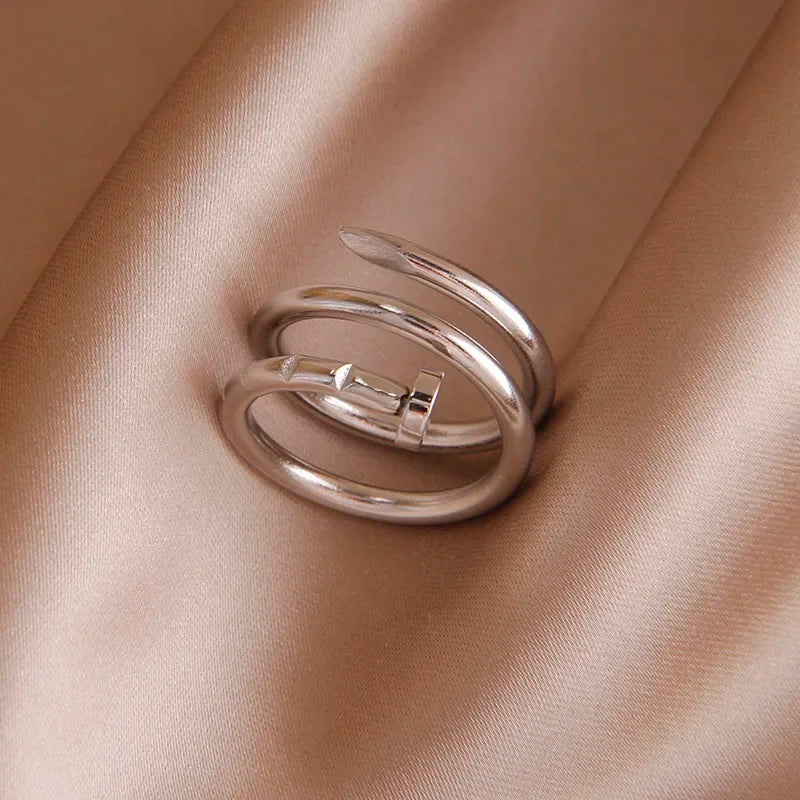 Anillo de Clavo plateado para mujer