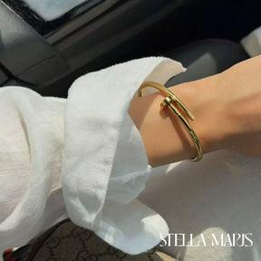 Pulsera Brazalete Clavo oro 18k