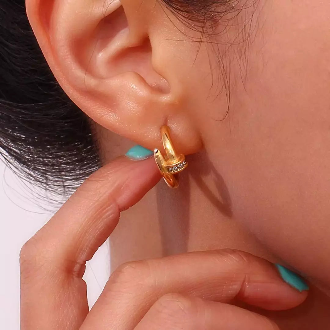 Pendientes de Clavo en oro 18k para mujer