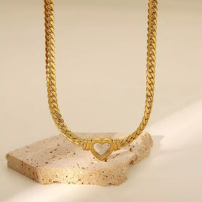 Collar de corazón con cadena de eslabones cubanos