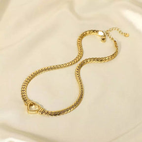 Collar de corazón con cadena de eslabones cubanos