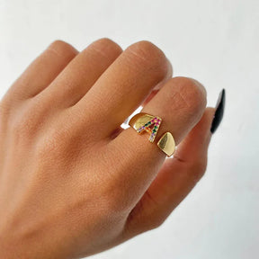 Anillo con la letra inicial A para mujer