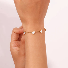 Pulsera cinco corazones